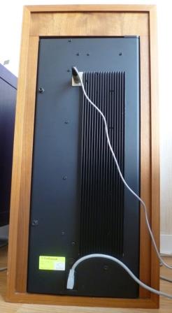 Vue arrière de l'enceinte