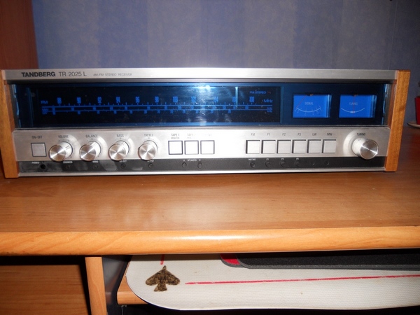 TANDBERG TR 2025 L.JPG